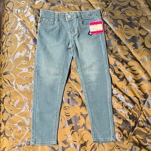 Girl’s Stylish Blue Denim Jeans
Never worn
